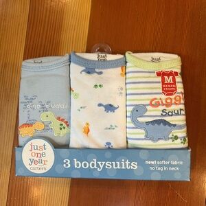 NWT CARTER’S 3 pack of bodysuits